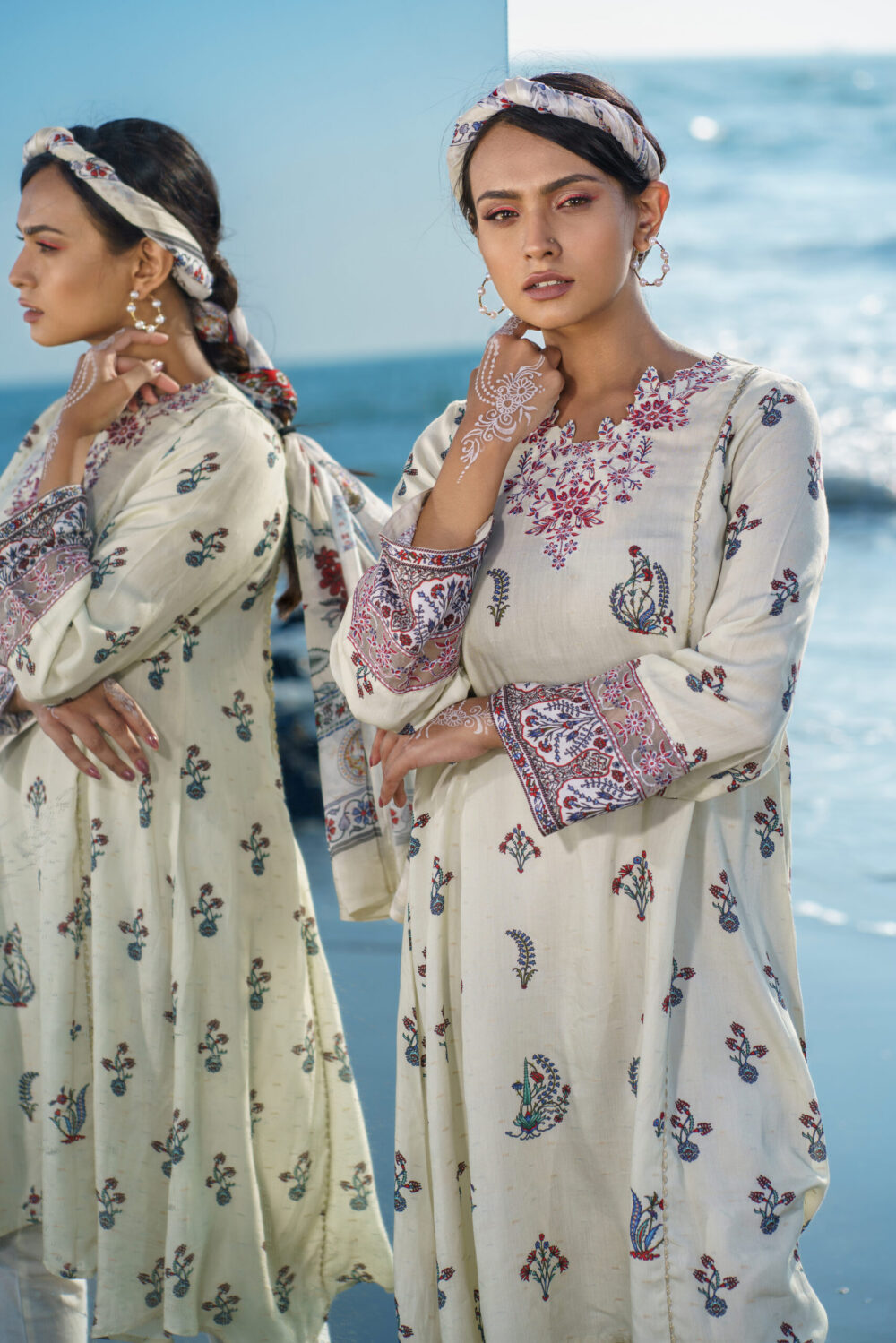 Veiled Rose (2 Pc)