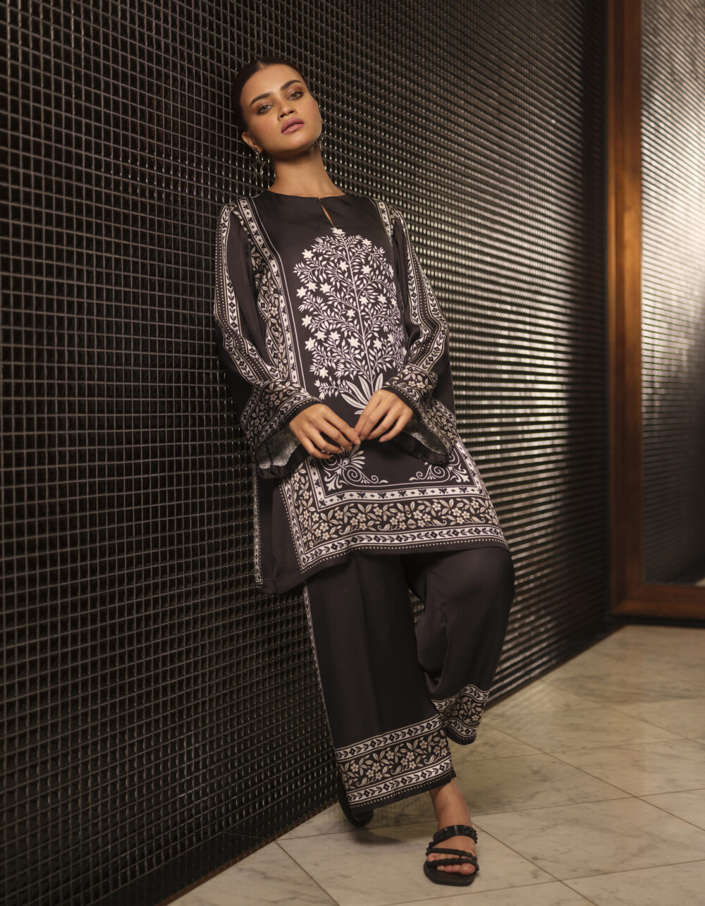 Monalisa (2 PC) - Image 4